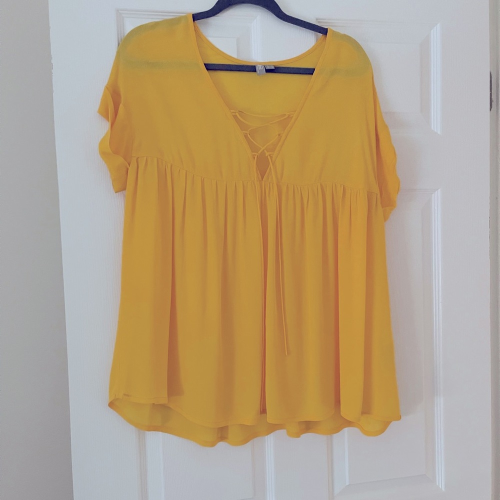 Beautiful tunic NWT short sleeve